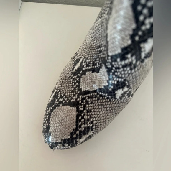 JIMMY CHOO Snake Leather Stone Color Midcalf Boots. Size 42. - Picture 17 of 17